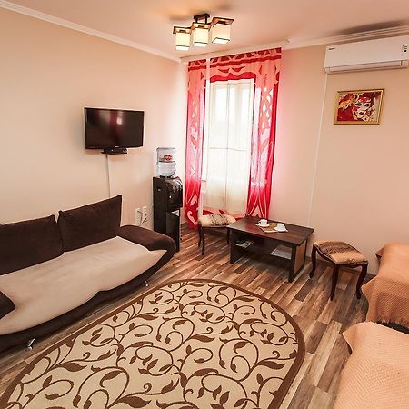 Slavyanskaya Hata Hotel バラーナヴィチ エクステリア 写真